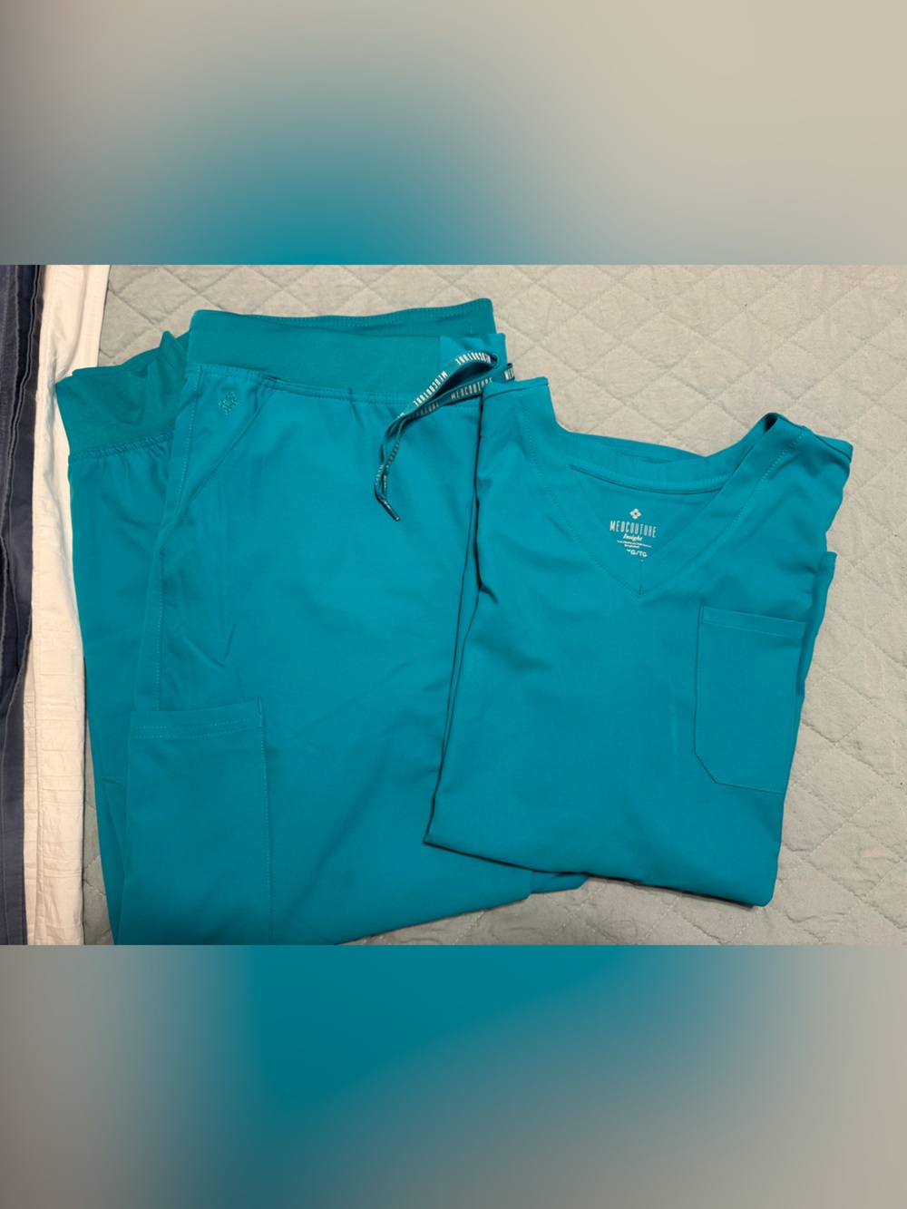 Med Couture Teal Women's Jogger Scrub Set